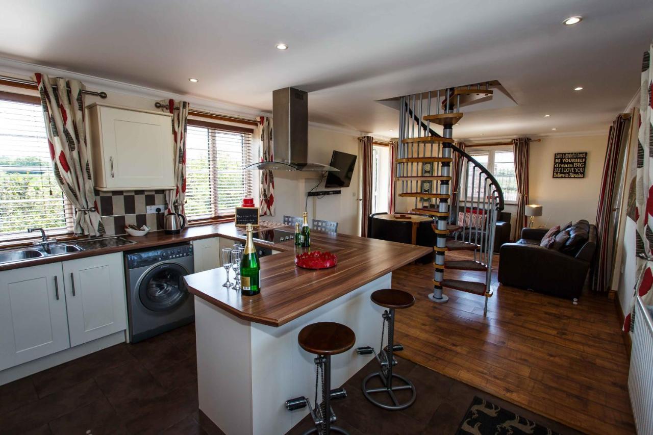 Lincoln Holiday Retreat Lodge With Private Hot Tub Esterno foto